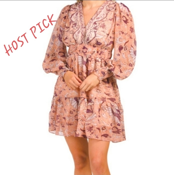 one pretty time Dresses & Skirts - O.P.T. tiered floral dress